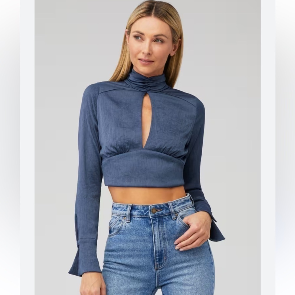 Loved Blue Life Dusty Blue Keyhole Neely Blouse Size Small